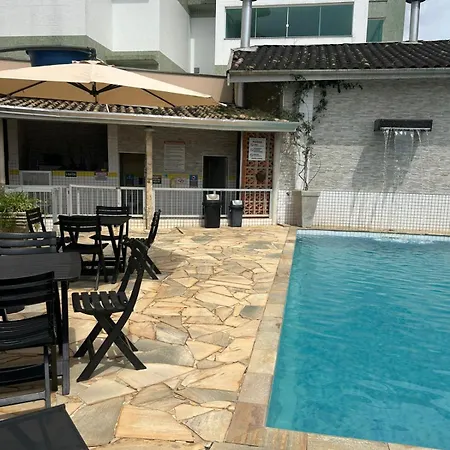 Apto 22E ar condicionado e ventilador, 2 quartos, churrasqueira, elevador e piscina-3